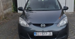 Mazda 2 2008 1.4 benzin 55 kw 5 vrata vlasnik
