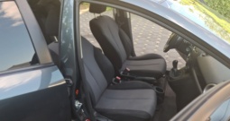 Mazda 2 2008 1.4 benzin 55 kw 5 vrata vlasnik