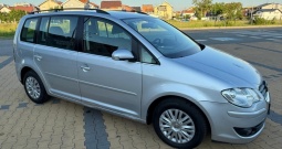 VW Touran 1.6i, 2009.g, reg 1 g, dvozonska klima, ispis km, nije uvoz