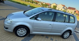 VW Touran 1.6i, 2009.g, reg 1 g, dvozonska klima, ispis km, nije uvoz