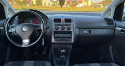 VW Touran 1.6i, 2009.g, reg 1 g, dvozonska klima, ispis km, nije uvoz