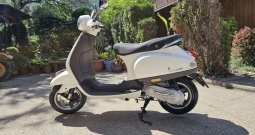 Vespa 50 LX-2T,2010.,reg.5/27,doslovce kao nova,može na kartice!