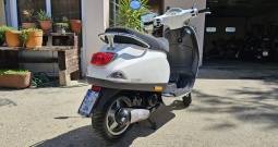 Vespa 50 LX-2T,2010.,reg.5/27,doslovce kao nova,može na kartice!