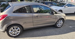 Prodajem Opel Corsu 1.4