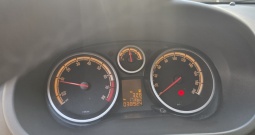 Prodajem Opel Corsu 1.4