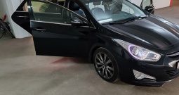 Hyundai i40 CRDi, automatik, top oprema;