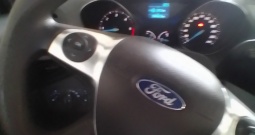 Prodajem automobil Ford C-max