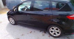 Prodajem automobil Ford C-max