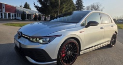 VW Golf 8 2,0 TSI