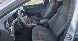 VW Golf 8 2,0 TSI