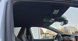 VW Golf 8 2,0 TSI