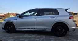 VW Golf 8 2,0 TSI