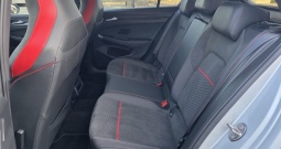 VW Golf 8 2,0 TSI