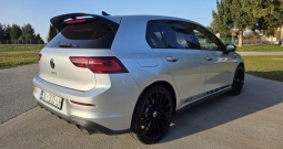 VW Golf 8 2,0 TSI
