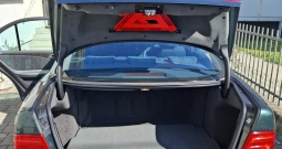 Mercedes Benz E200