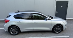 Ford focus 1.0 ecoboost trend st * novoo * 25. 000 km* 6 brzina 101 ks*