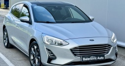 Ford focus 1.0 ecoboost trend st * novoo * 25. 000 km* 6 brzina 101 ks*