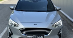 Ford focus 1.0 ecoboost trend st * novoo * 25. 000 km* 6 brzina 101 ks*