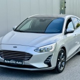 Ford focus 1.0 ecoboost trend st * novoo * 25. 000 km* 6 brzina 101 ks*