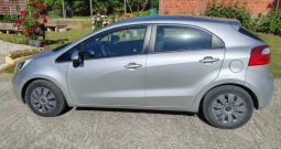 Prodaje se Kia Rio 2012 godina diesel, kuka i dajem zimske gume