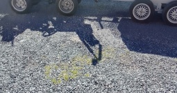 Quad novo izrađen i prikolica