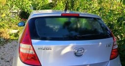 Hitno prodajem Hyundai i30 u fajn stanju !