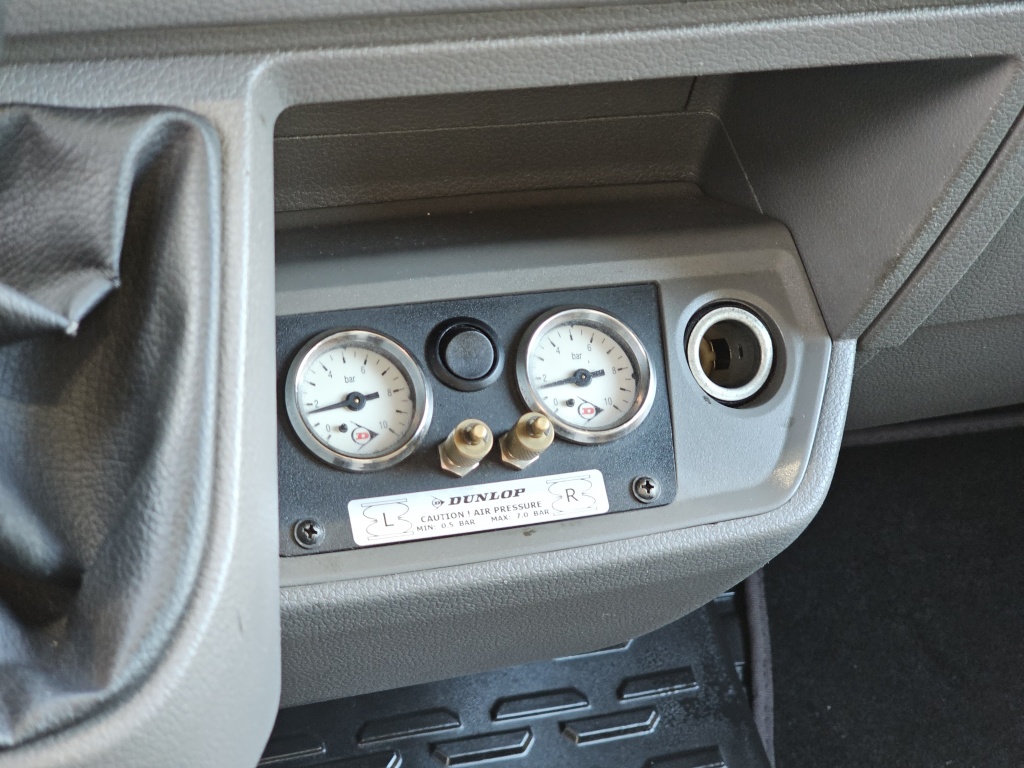 Vučna VW Crafter 2.0 TDI 180 KS,mod.'20.,reg na ime,top stanje