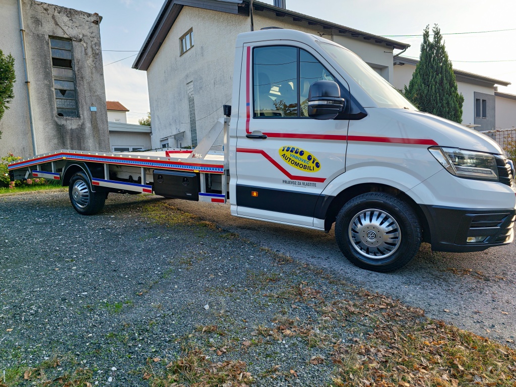 Vučna VW Crafter 2.0 TDI 180 KS,mod.'20.,reg na ime,top stanje