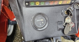 Traktor TT 826S,2001.,registriran,550 RH,novi novi,može na kartice!