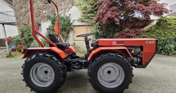 Traktor TT 826S,2001.,registriran,550 RH,novi novi,može na kartice!