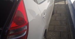 Hyundai i30 1.4 gls