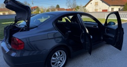 BMW serija 3, 318D