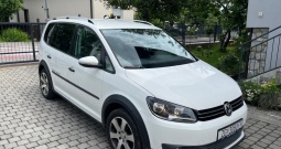Volkswagen Cross Touran 1.6 TDI 105 KS – 2 seta kotača, Euro kuka, veliki servis