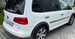 Volkswagen Cross Touran 1.6 TDI 105 KS – 2 seta kotača, Euro kuka, veliki servis