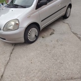 Toyota yaris 1.0 vvt-i 2003 rega do 2/2027 klima