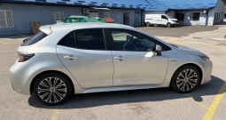 Toyota Corolla HB 2.0 Hybrid automatik