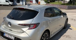 Toyota Corolla HB 2.0 Hybrid automatik