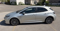 Toyota Corolla HB 2.0 Hybrid automatik