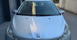 Peugeot 208 181tkm prvi vlasnik HR auto klima odličan