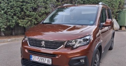 Peugeot rifter 1.5 BlueHDi allure 93000km novi lanac 8mm 1 vlasnik veliki servis