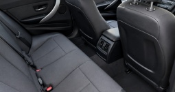 Bmw 318d 2015 god