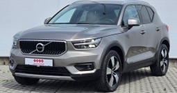 VOLVO XC40 1.5 T3 MOMENTUM PRO