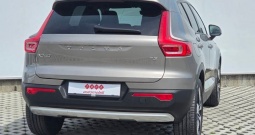 VOLVO XC40 1.5 T3 MOMENTUM PRO