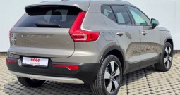 VOLVO XC40 1.5 T3 MOMENTUM PRO