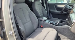 VOLVO XC40 1.5 T3 MOMENTUM PRO