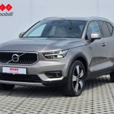VOLVO XC40 1.5 T3 MOMENTUM PRO