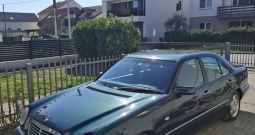 Mercedes Benz E200