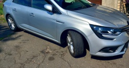 Renault Megane 1.6dci, reg. 4/2027. dva seta guma zimske i ljetne uz njega