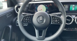 Mercedes-Benz A 180D * AMG advence line*acc tempomat*ils*alu*