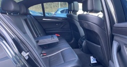 BMW 520da *EXCLUSIVE*NAVIGACIJA*P.D.C*SERVISNA KNJIGA*REG DO 04/2027